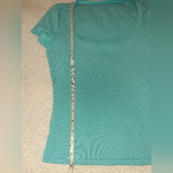 3 Women's Tops. Size Large - Picture 5 of 7